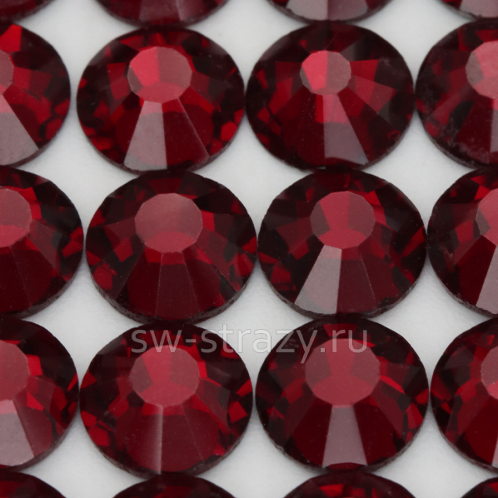 YHB 28 ss30 Garnet HF 131