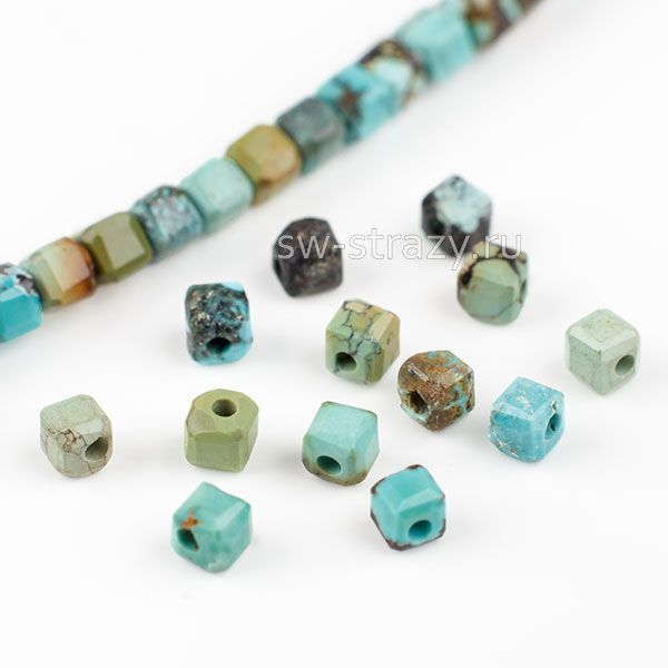 Бусина-куб из бирюзы 2,5 мм*