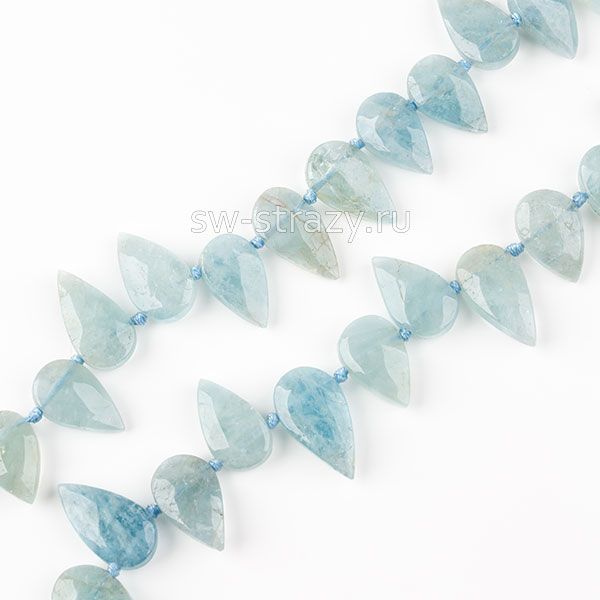 Бусина-капля из аквамарина 13х8 мм*
